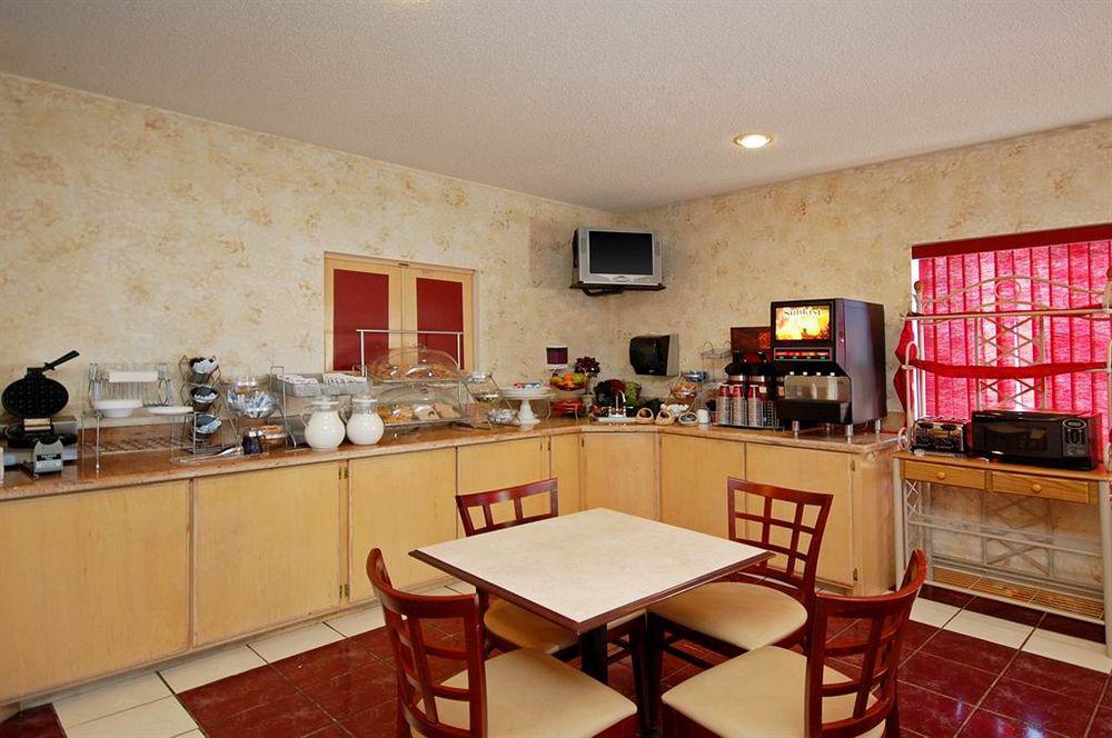 Quality Suites Abilene Restoran gambar